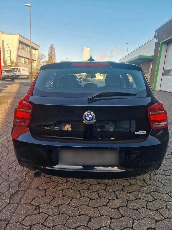 Gebraucht BMW 116 136 PS (100 kW) 2014 Schwarz Kleinwagen