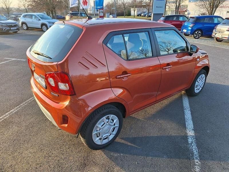 Gebraucht Suzuki Ignis Club 83 PS (61 kW) 2024 Flame orange pearl met. SUV