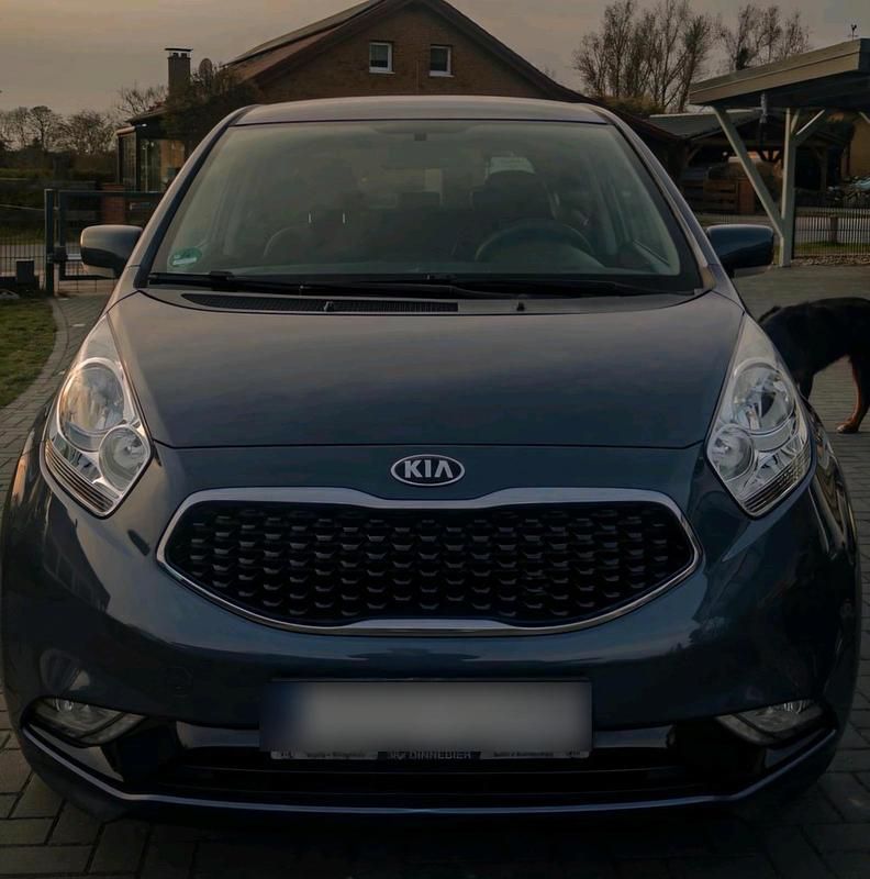 Gebraucht Kia Venga 128 PS (94 kW) 2015 Blau Kleinwagen