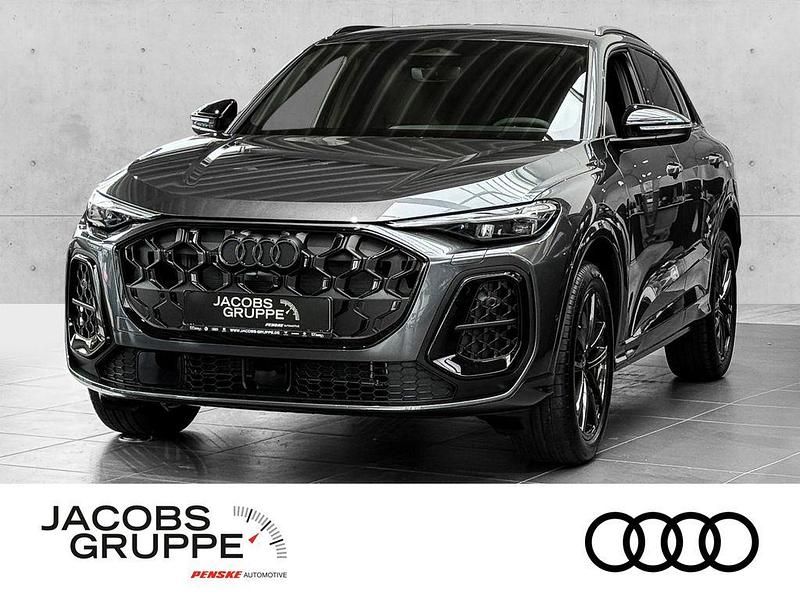 Grau Neu 2025 Audi Q5 Sport SUV | 69.950 € (Etwas zu teuer) - Bild 1/4