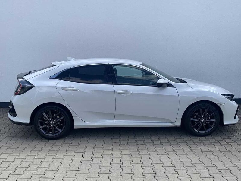 Gebraucht Honda Civic Elegance 126 PS (92 kW) 2022 Platinum whi (weiß) Limousine