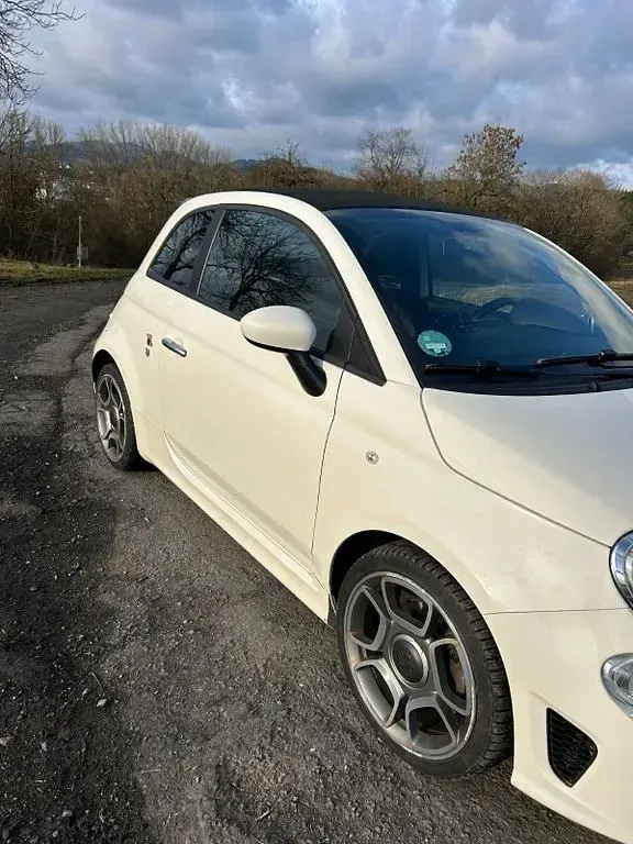Usado Abarth 595C 145 HP (106 kW) 2018 Branco Cabrios