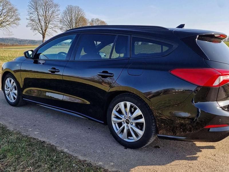 Gebraucht Ford Focus ST-Line 150 PS (110 kW) 2020 Schwarz Kombi