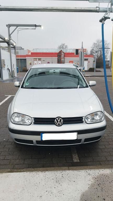 Gebraucht VW Golf IV 75 PS (55 kW) 2000 Silber Kleinwagen