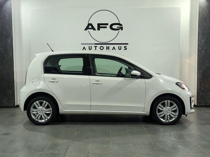Gebraucht VW up! high up! 75 PS (55 kW) 2019 Weiß Kleinwagen