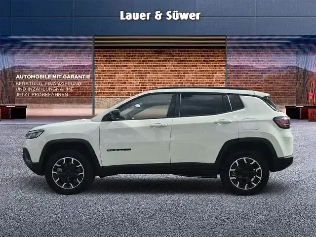 Gebraucht Jeep Compass 241 PS (177 kW) 2023 Weiß SUV