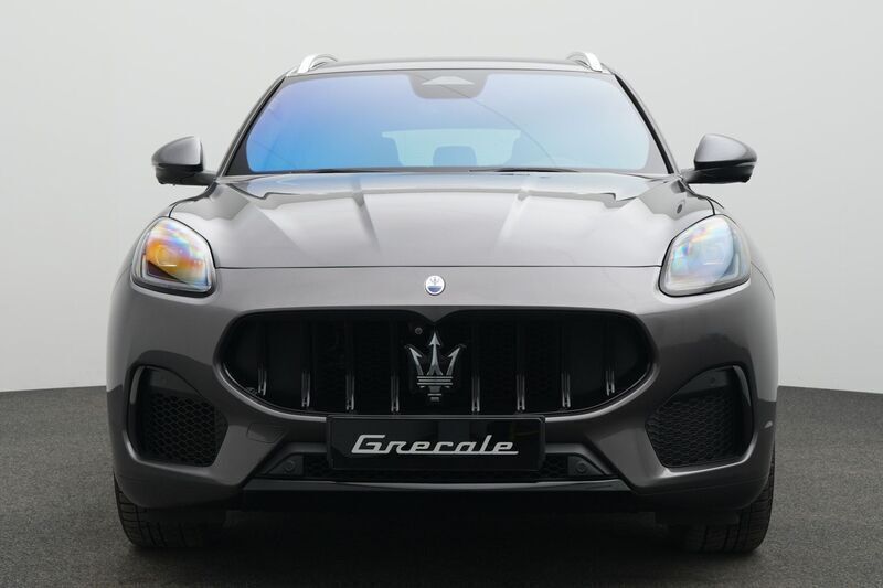 Grigio lava Gebraucht 2023 Maserati Grecale SUV | 69.880 € (Fairer Preis) - Bild 1/4