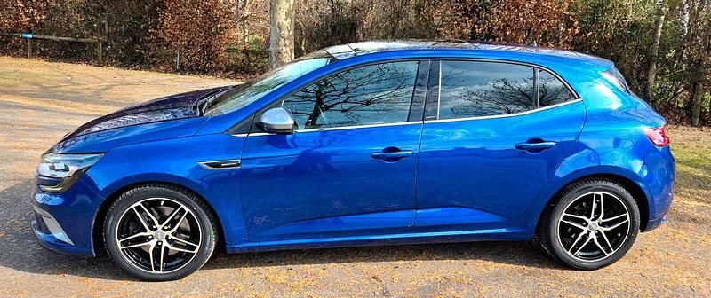 Gebraucht Renault Mégane IV GT 163 PS (119 kW) 2018 Blau Limousine
