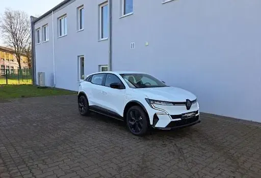 Brugt Renault Megane E-Tech Evolution 96 kW (131 HK) 2025 Hvid Sedan