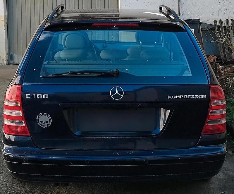 Second-hand Mercedes C180 Classic 143 CP (105 kW) 2007 Albastru Break