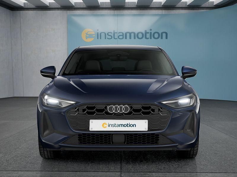 Gebraucht Audi A5 204 PS (150 kW) 2025 Blau Limousine