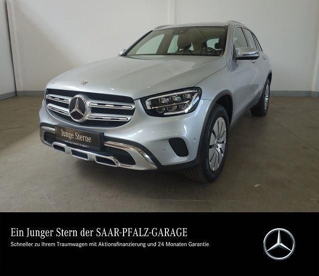 Lack hightechsilber Gebraucht 2022 Mercedes GLC300e Exclusive SUV | 34.950 € (Guter Preis) - Bild 1/4