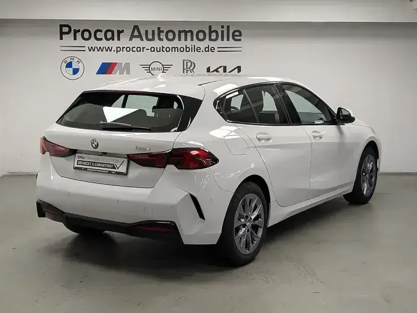 Gebraucht BMW 120 Shadowline 163 PS (119 kW) 2025 Weiß Kleinwagen
