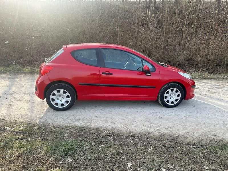 Gebraucht Peugeot 207 88 PS (64 kW) 2007 Rot Kleinwagen
