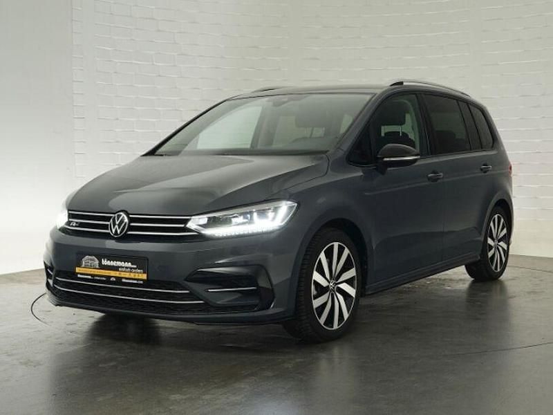 Gebraucht VW Touran Comfortline 150 PS (110 kW) 2024 Grau Van / Kleinbus