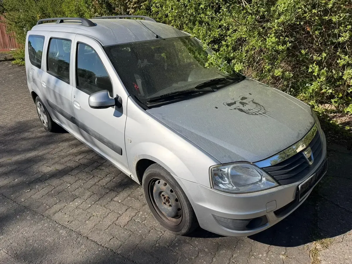 Second-hand Dacia Logan 105 CP (77 kW) 2012 Argintiu Berlinǎ