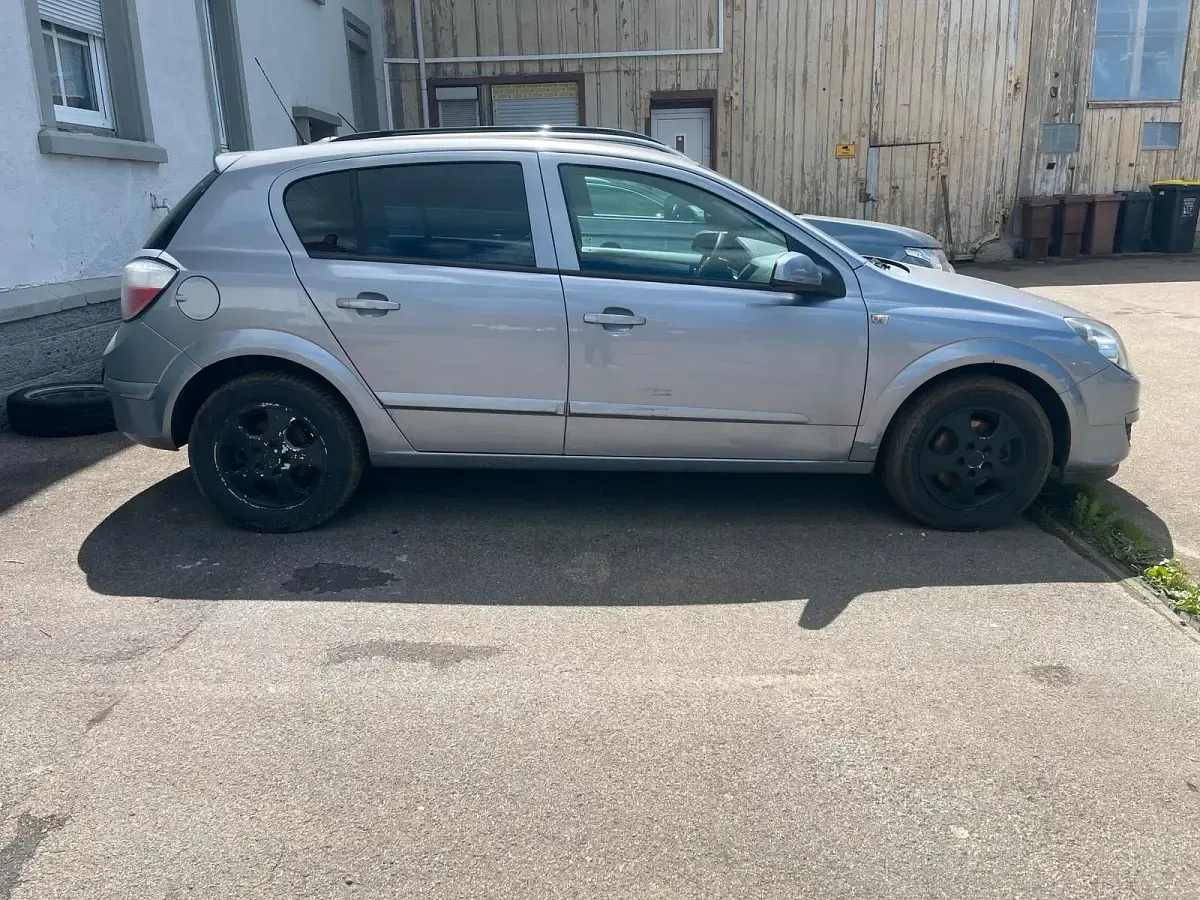 Usata Opel Astra 125 CV (91 kW) 2004 Utilitaria