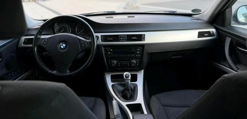 Gebraucht BMW 316 116 PS (85 kW) 2012 Grau Kombi