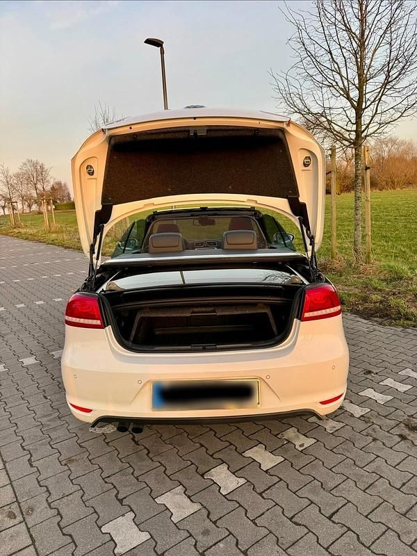 Gebraucht VW Eos 122 PS (89 kW) 2014 Weiß Cabrio