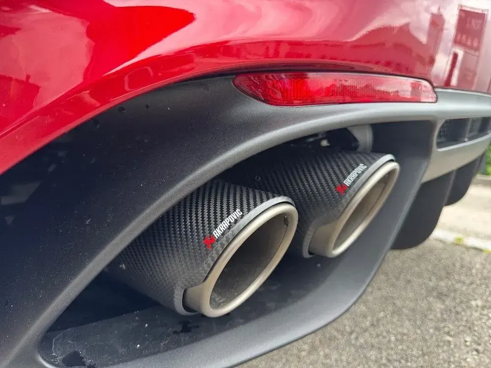 Neu Alfa Romeo Giulia Quadrifoglio 519 PS (381 kW) 2026 Rosso etna Limousine