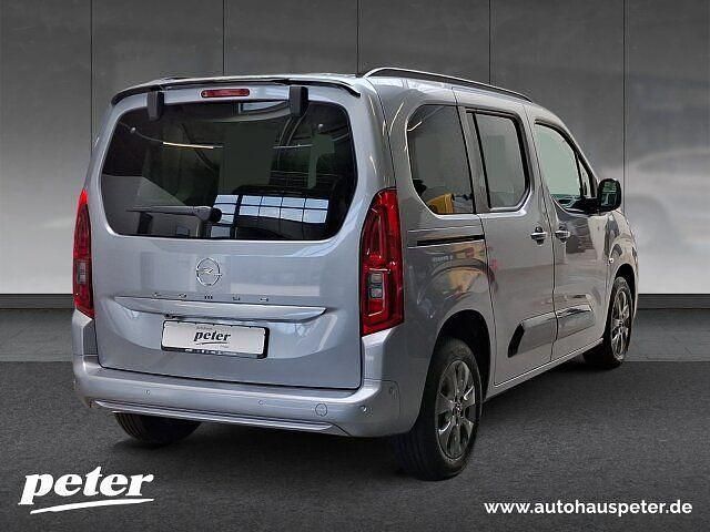 Używany Opel Combo 131 KM (96 kW) 2024 Szary Minivan