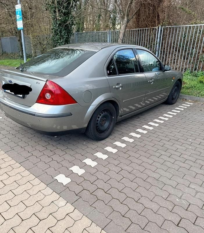 Gebraucht Ford Mondeo 170 PS (125 kW) 2002 Andere farben Limousine