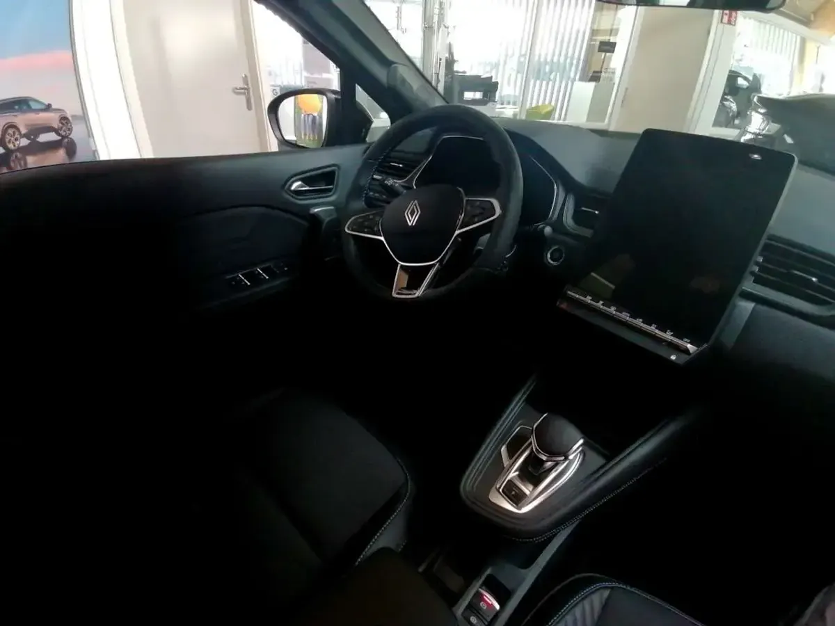 Gebraucht Renault Symbioz Esprit Alpine 94 PS (69 kW) 2025 Rafalgrau metallic SUV