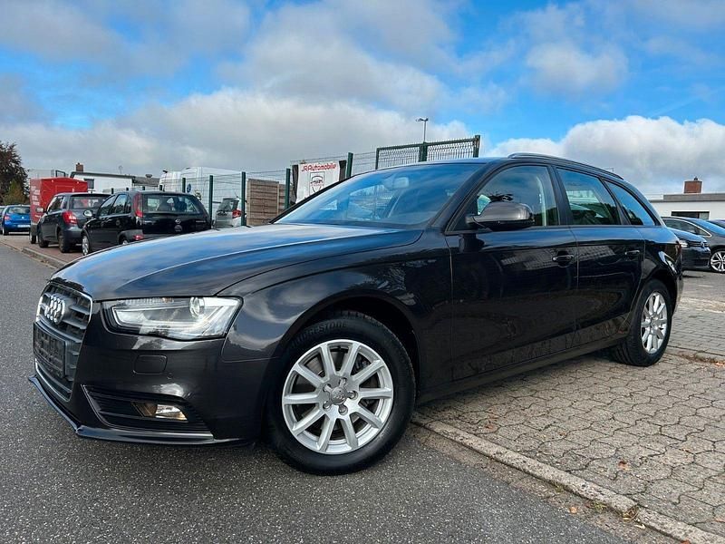 Gebraucht Audi A4 Attraction 143 PS (105 kW) 2013 Grau Kombi
