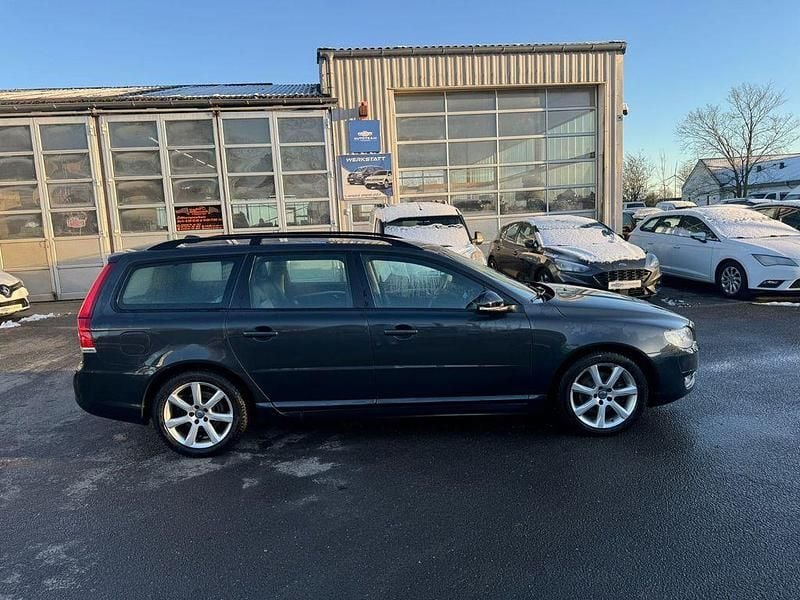 Gebraucht Volvo V70 120 PS (88 kW) 2015 Grau Kombi