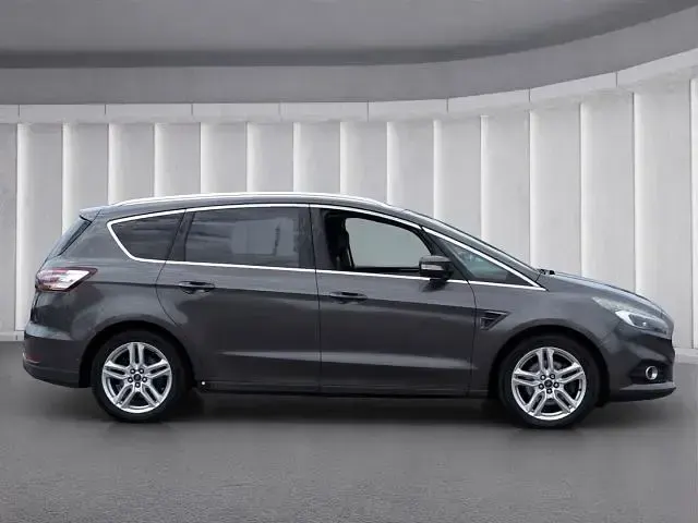 Gebraucht Ford S-MAX Titanium 211 PS (155 kW) 2016 Grau Van / Kleinbus