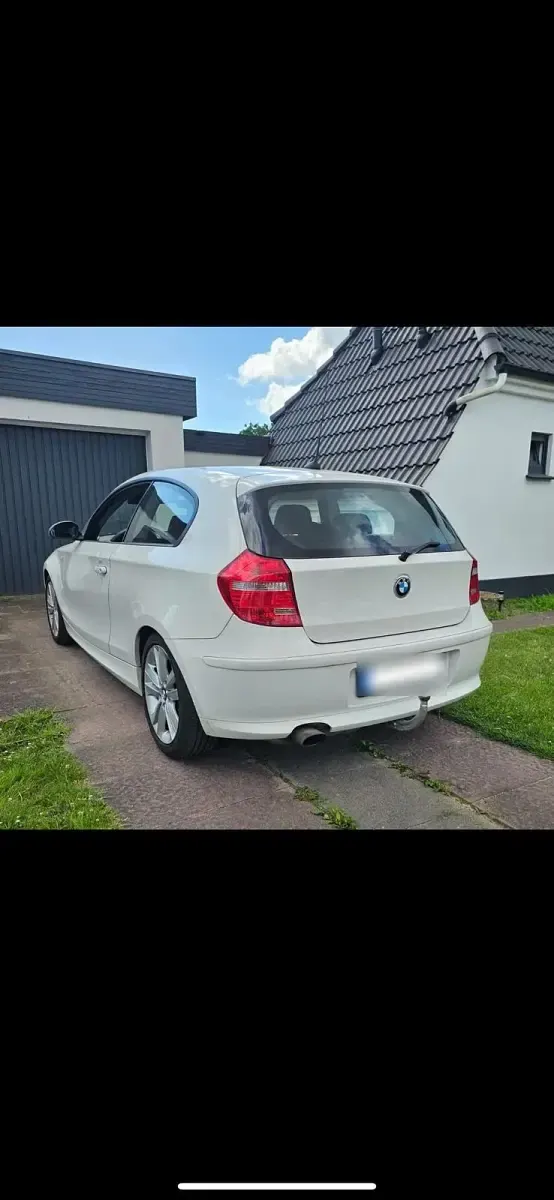 Gebraucht BMW 116 122 PS (89 kW) 2009 Weiß Kleinwagen