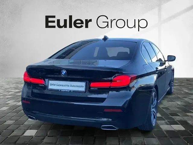 Używany BMW 520 Performance 190 KM (139 kW) 2023 Czarny Sedan/Limuzyna