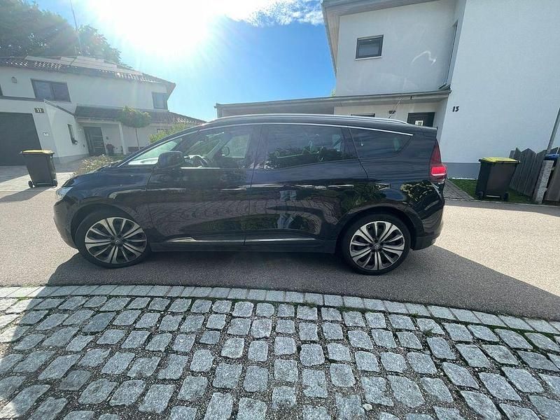 Schwarz Gebraucht 2019 Renault Scénic IV Business Van / Kleinbus | 18.500 € (Etwas zu teuer) - Bild 1/4