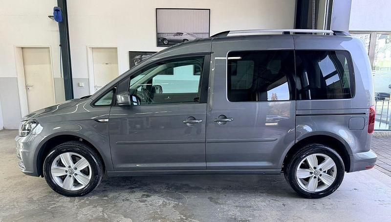 Gebraucht VW Caddy 131 PS (96 kW) 2020 Grau Van / Kleinbus