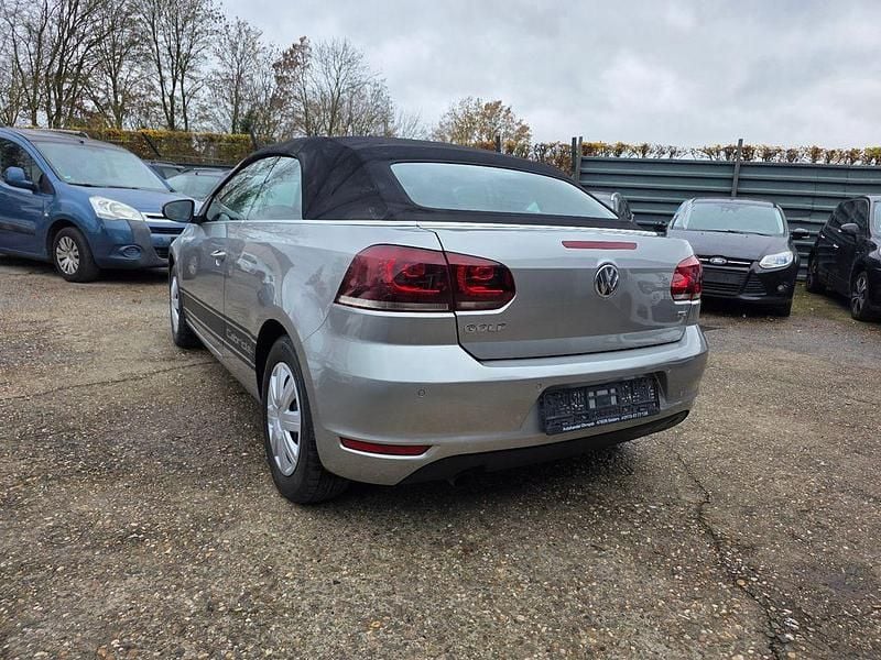 Gebraucht VW Golf Cabriolet Basis 105 PS (77 kW) 2013 Silber Cabrio
