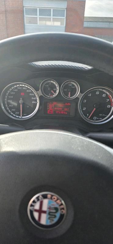 Gebraucht Alfa Romeo MiTo 95 PS (69 kW) 2009 Schwarz Kleinwagen