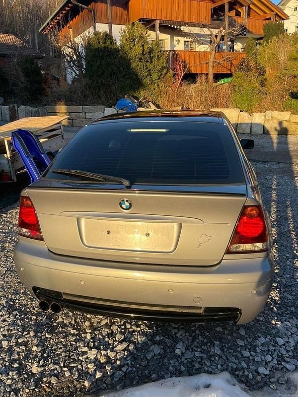 Gebraucht BMW 318 Performance 143 PS (105 kW) 2003 Silber Limousine