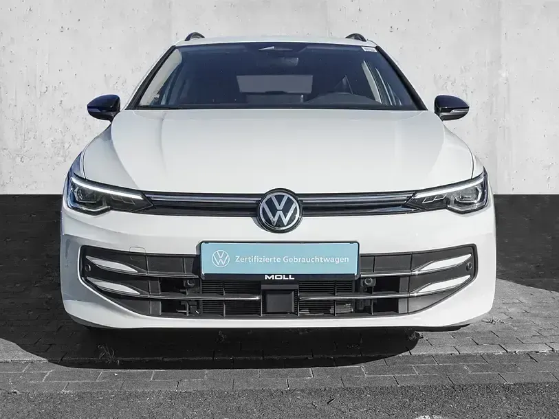 Gebraucht VW Golf VIII Goal 150 PS (110 kW) 2025 Pure white Kombi