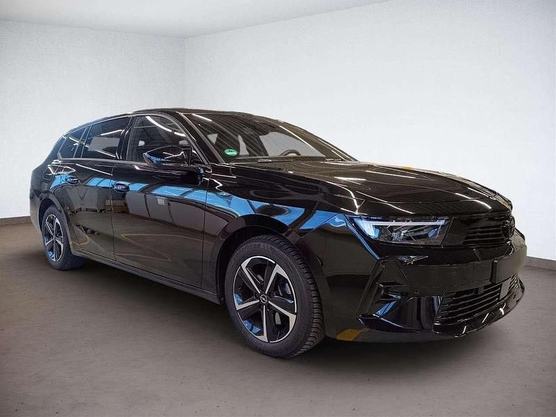 Gebraucht Opel Astra 131 PS (96 kW) 2024 Karbon schwarz Kombi