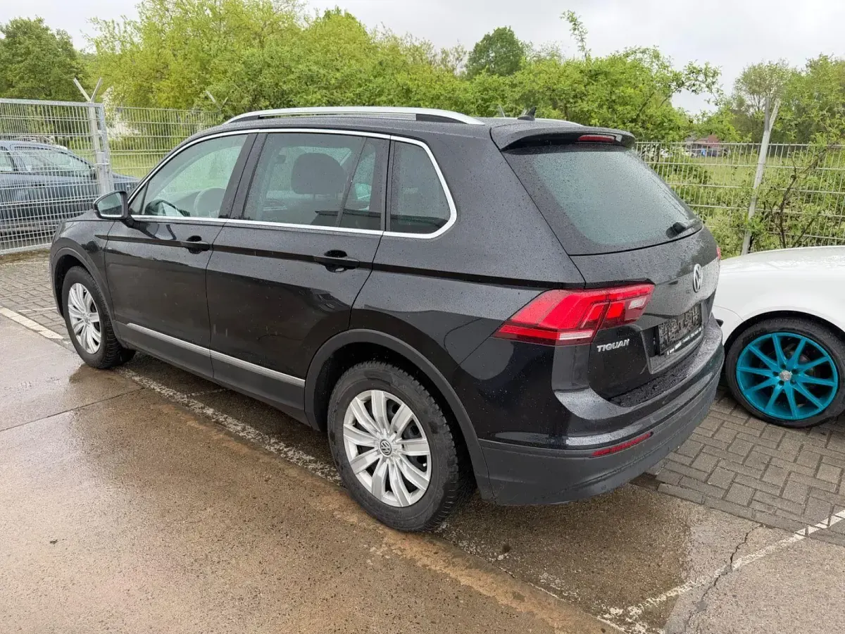 Gebraucht VW Tiguan Join 150 PS (110 kW) 2019 Schwarz SUV