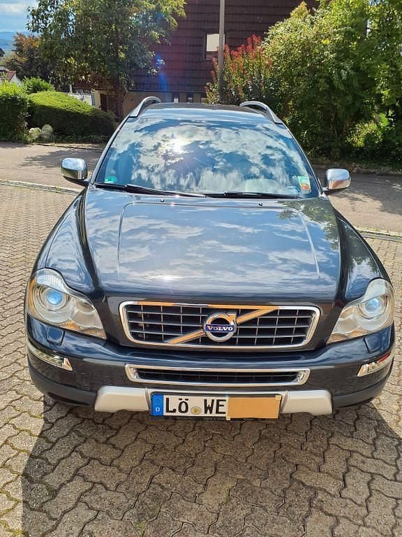 Grau Gebraucht 2011 Volvo XC90 R-Design SUV | 12.999 € (Fairer Preis) - Bild 1/4