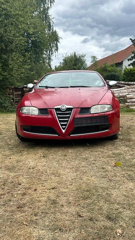 Rot Gebraucht 2007 Alfa Romeo GT Coupé | 2.400 € (Guter Preis) - Bild 1/4