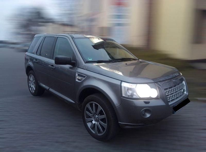 Grau Gebraucht 2008 Land Rover Freelander 2 HSE SUV | 4.950 € (Guter Preis) - Bild 1/4