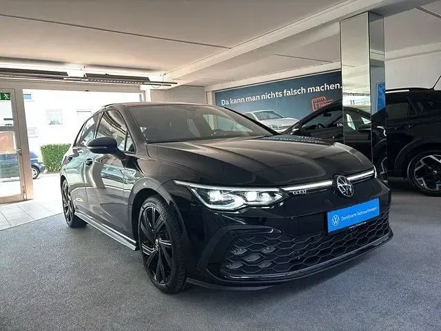 Gebraucht VW Golf VIII GTD 200 PS (147 kW) 2024 Schwarz Limousine