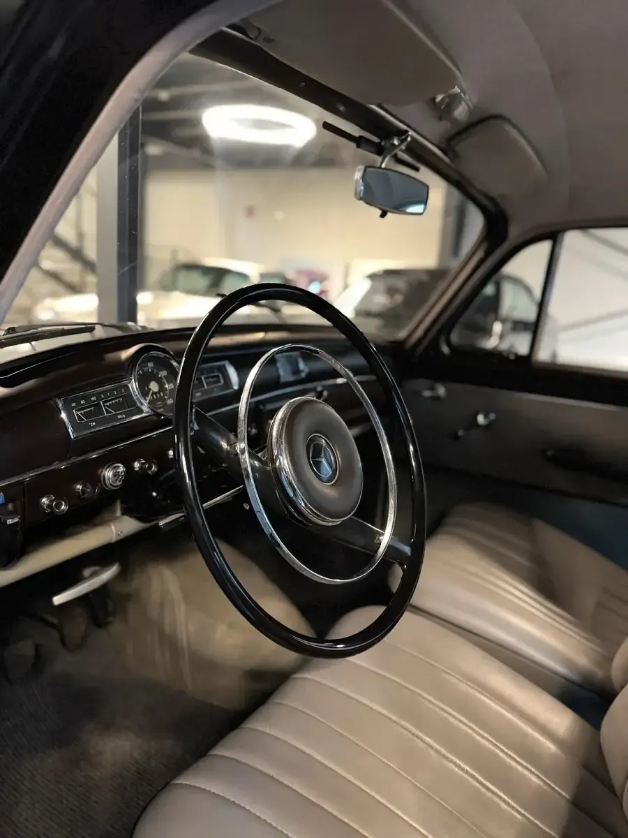 Gebraucht Mercedes 180 43 PS (31 kW) 1961 Schwarz Limousine