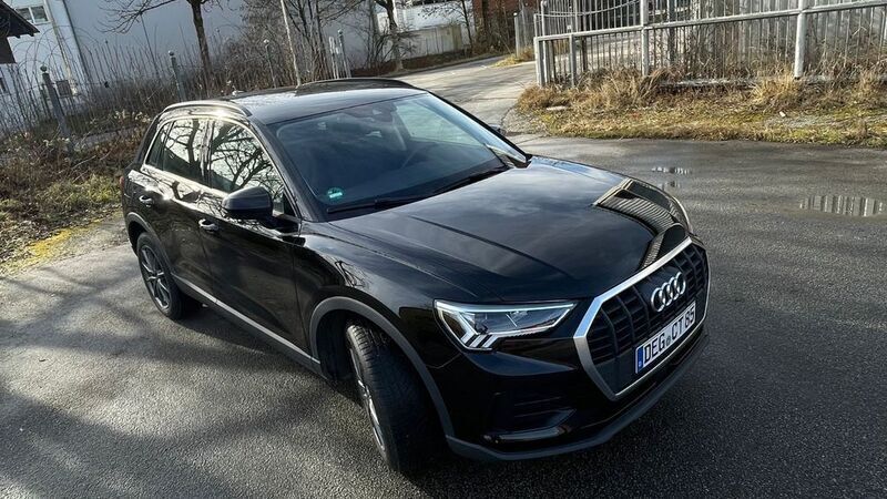 Schwarz Gebraucht 2023 Audi Q3 SUV | 29.900 € (Superpreis) - Bild 1/4