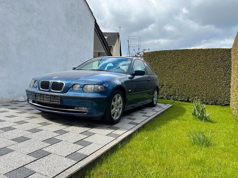 Gebraucht BMW 320 150 PS (110 kW) 2003 Blau Coupé