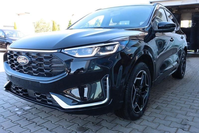 Neu Ford Kuga ST-Line X 150 PS (110 kW) 2025 Grün SUV