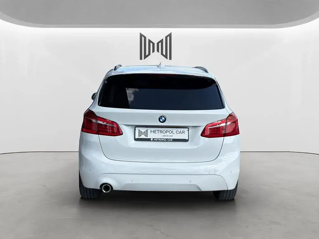 Gebraucht BMW 216 Active Tourer Sport Line 116 PS (85 kW) 2018 Weiß Van / Kleinbus