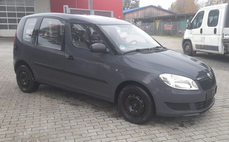 Gebraucht Skoda Roomster Plus Edition 90 PS (66 kW) 2011 Blau Van / Kleinbus